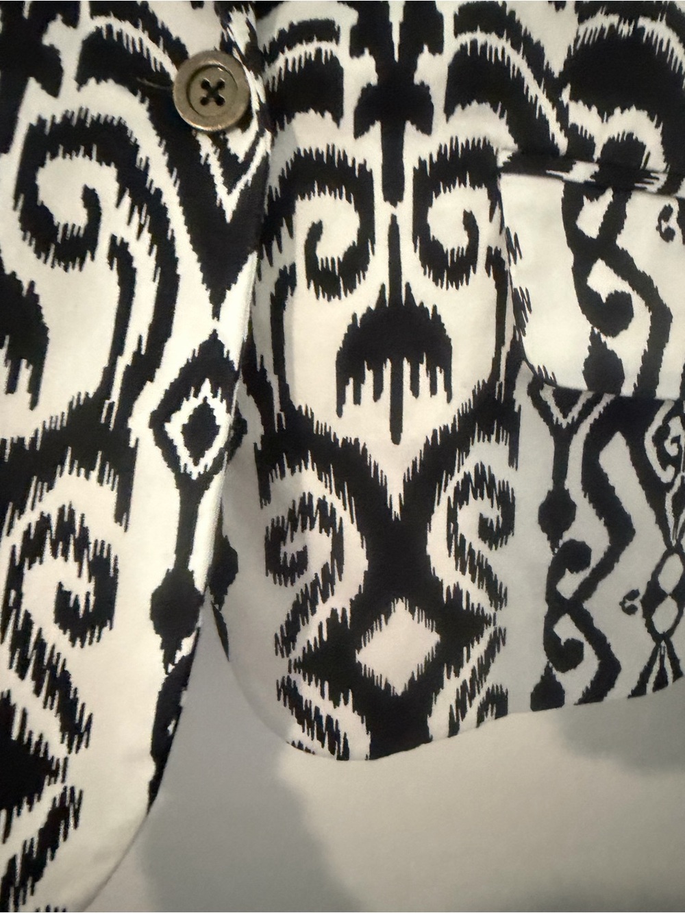Jones New York Stretch Black and White Ikat-Style Abstract Blazer size 6 - Picture 10 of 16